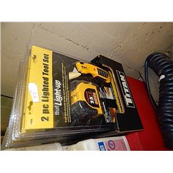 NEW  2 PC LIGHT TOOL SET