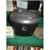 Image 1 : PAPER SHREDDER