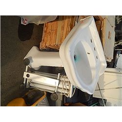 PEDESTAL SINK AND BASE