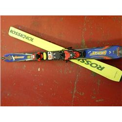 SKIES - ROSSIGNOL