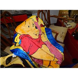 FLEECE WINNIE THE POOH CRIB BLANKET