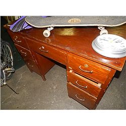 DOUBLE PEDESTAL DESK - WOOD