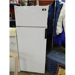 FRIDGE - APARTMENT SIZE - 2 DR - AS-IS