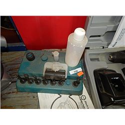 GLUE DISPENSING KIT