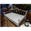 Image 1 : METAL DAYBED - WHITE