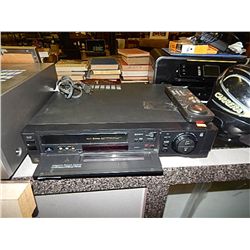 SONY VCR WITH REMOTE