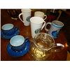 Image 1 : LOT OF STARBUCKS COFFEE CUPS, TEA POT AND OTHER