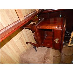 MAHOGANY NITE TABLE - 1 DRAWER
