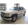 Image 2 : 2004 - CHEVROLET AVALANCHE