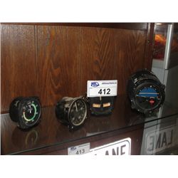 GAUGES AND GYRO INDICATOR