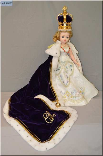 madame alexander queen elizabeth doll