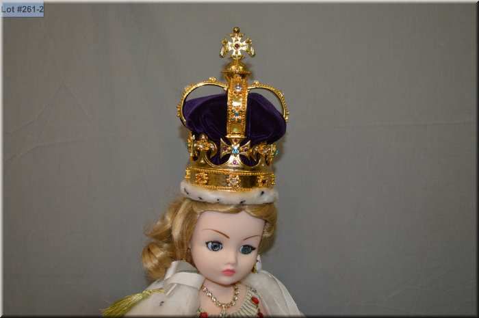 madame alexander queen elizabeth doll
