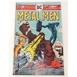 1976 METAL MEN #45 COMIC BOOK