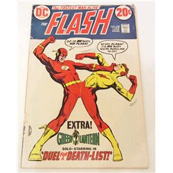 1973 THE FLASH #220 COMIC BOOK