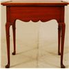 Image 11 : Pair of Queen Anne Style End Tables