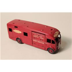 DINKY NO. 981 HORSE BOX "BRITISH RAILWAYS"