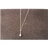 Image 3 : 14 KT WHITE GOLD DIAMOND BRIOLETTE NECKLACE SET WITH 5 ROUND BRILLIANT CUT DIAMONDS APPROX. 0.10