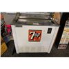 Image 1 : AIR COOLED FLOOR MODEL 7UP MACHINE