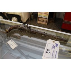 18TH CENTURY  FLINT LOCK PISTOL WITH GOLD AND SILVER INLAY, BELIEVED TO BE TURKISH