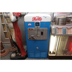 1950'S VENDOLATOR 33 PEPSI MACHINE