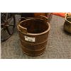 Image 1 : WOODEN WELL BUCKET