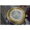 Image 2 : CARNIVAL GLASS DISH, 2 VASES AND A VICTORIAN PRINT