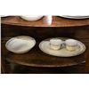 Image 2 : 8 PIECE EMPRESS CHINA SET