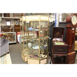 6 FOOT GLASS DISPLAY CASE