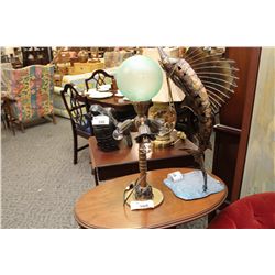 VINTAGE BRASS TABLE LAMP