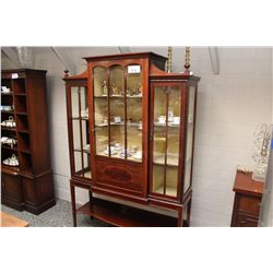 FINE QUALITY EDWARDIAN DISPLAY CABINET