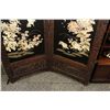 Image 2 : NICELY CARVED ANTIQUE ASIAN CHANGE SCREEN WITH SILK EMBROIDERY