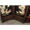 Image 2 : NICELY CARVED ANTIQUE ASIAN CHANGE SCREEN WITH SILK EMBROIDERY