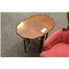 Image 1 : SMALL WALNUT TABLE