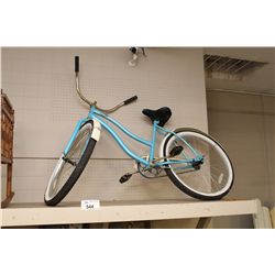 VINTAGE LADIES BICYCLE