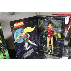 ROBIN CLASS 13'' DELUXE COLLECTOR FIGURE