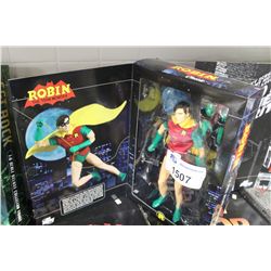 ROBIN CLASSIC VERSION, 1:6 DELUXE COLLECTOR FIGURE