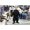 Image 4 : COLLECTION OF LOOSE ACTION FIGURES
