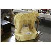 Image 1 : CHAINSAW CARVING OF BEAR WITH FISH