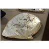 Image 2 : PAIR OF HAND PAINTED SHELLS
