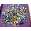 Image 2 : LOT 100+ VINTAGE MARBLES & SHOOTERS ASSORTED