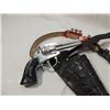 Image 2 : CAP GUN TOY GUN WITH ACCESSORIES