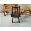 Image 4 : LOT 3 DOLL ACCESSORIES CHAIR, BENCH, PICNIC TABLE