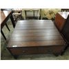 Image 2 : SQUARE COFFEE TABLE WITH DRAWERS