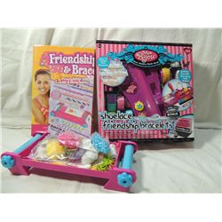 LOT 2 FRIENDSHIP BRACELET KITS