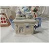 Image 5 : LOT 4 CERAMIC TEA HOT CHOCOLATE POTS & JAR
