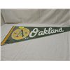 Image 5 : LOT 4 VARIOUS BASEBALL PENNANTS.