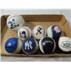 Image 1 : LOT 8 COMMEMRATIVE BASEBALLS