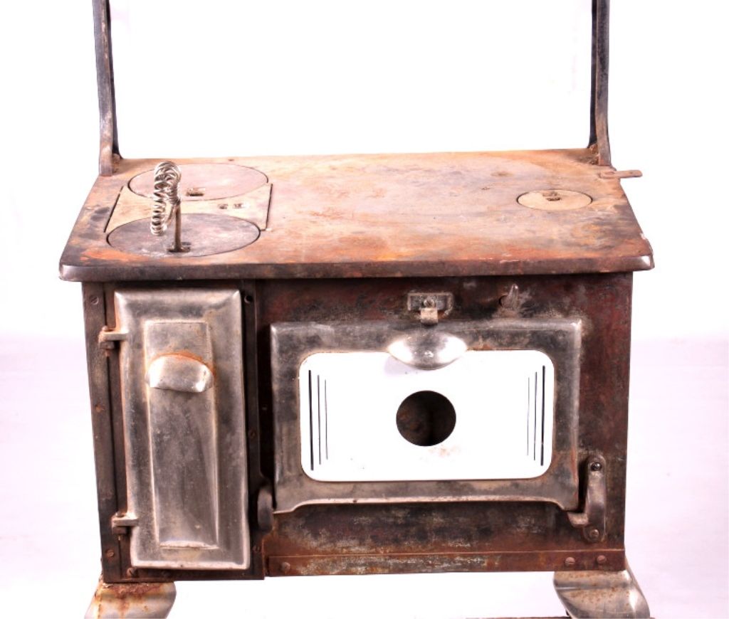 Antique Sheep Herder Stove This lot features an an