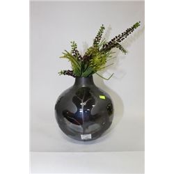 SHOWHOME STYLE VASE