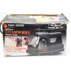 BLACK & DECKER STEAMER